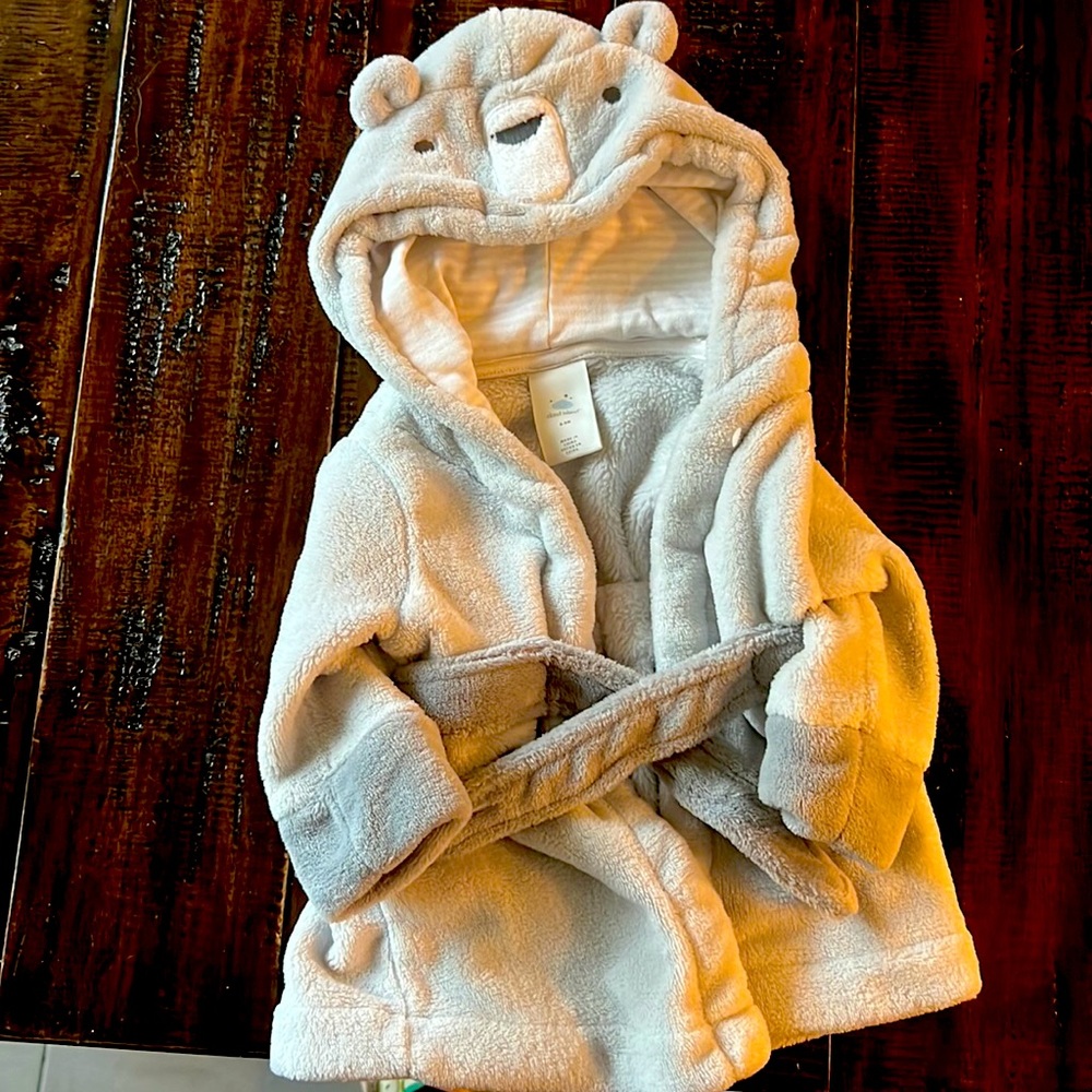 Cloud Island bear robe 6-9 months